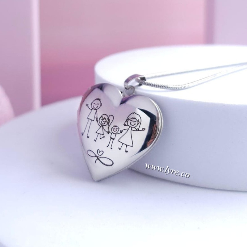 Collar Relicario Corazón Acero Incluye Fotos y Grabado