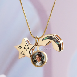 Collar Cápsula Estrella Luna Acero dorado