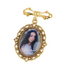 Broche Boda Dorado  Incluye Foto