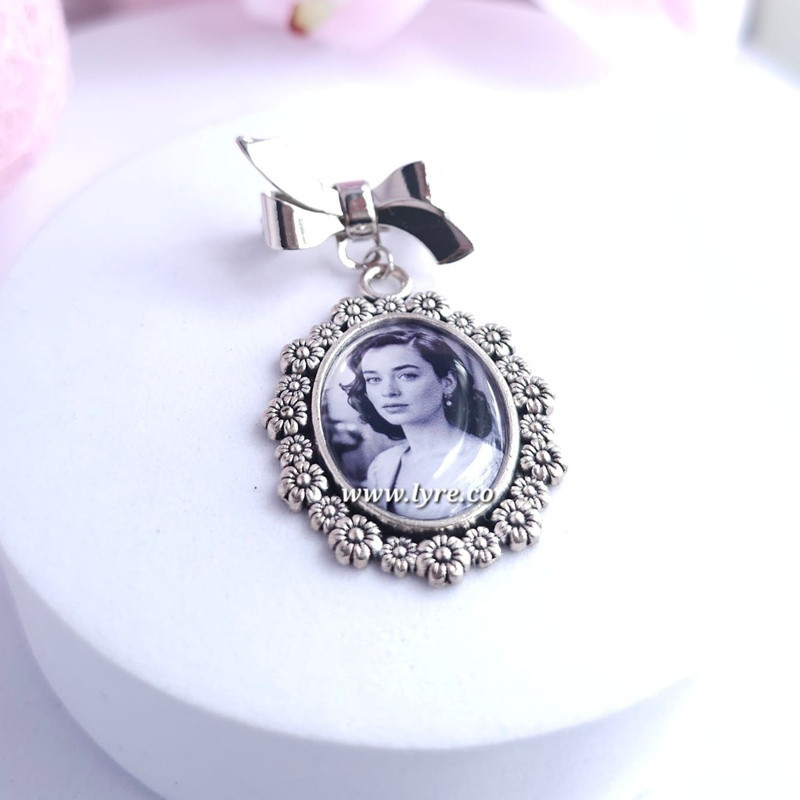 Broche Borde Flores Boda Incluye Foto